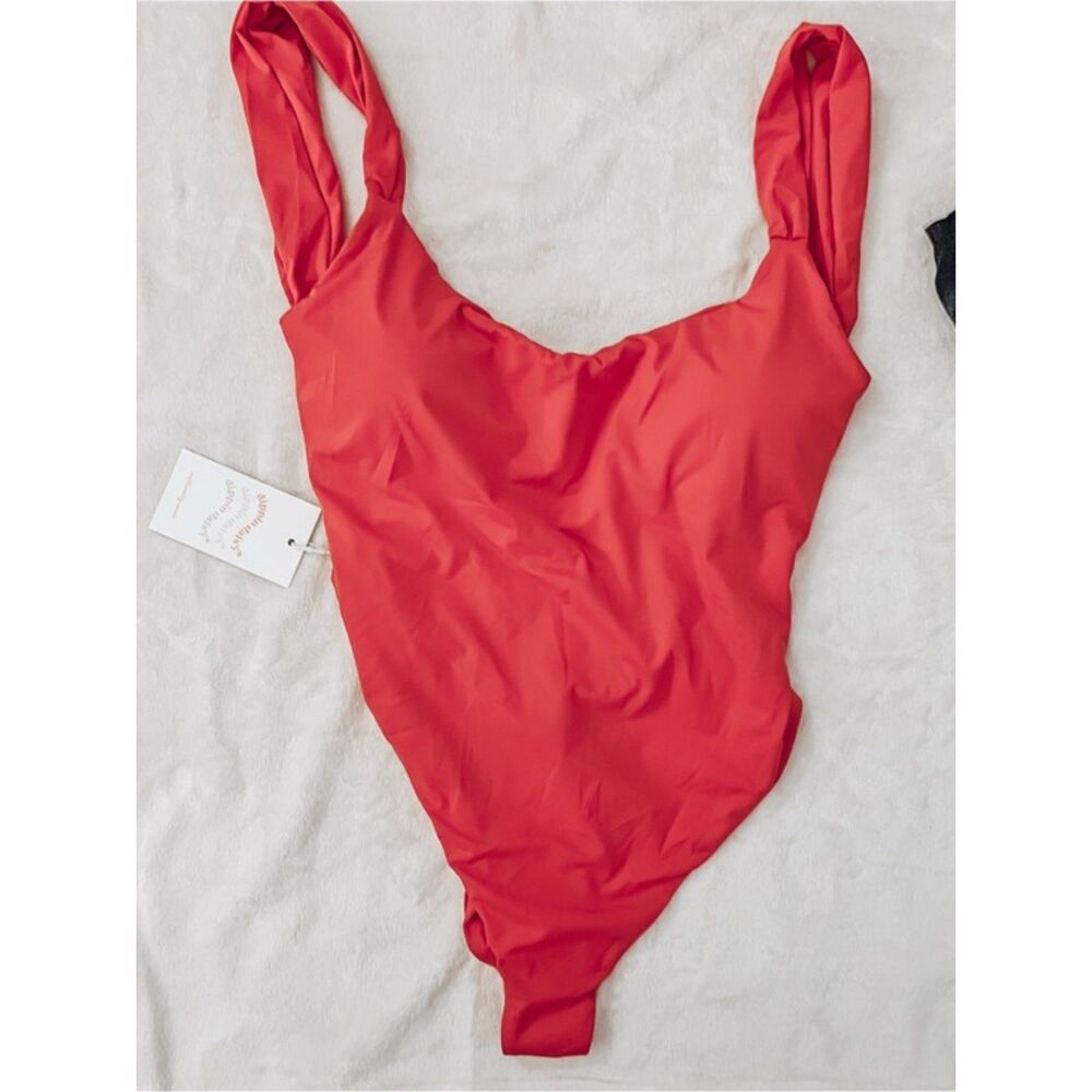 dippin daisys one piece size medium NWT